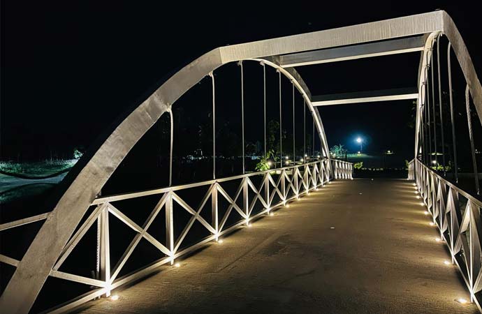 Love Bridge
