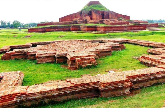 Tourist Place in Paharpur